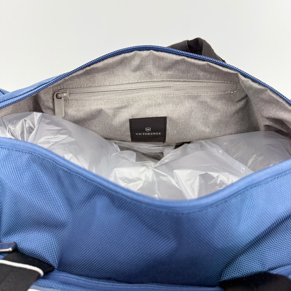 Victorinox Werks Traveler 6.0 Weekender Tote Bag Black Drop Down Expansion New - Picture 6 of 8